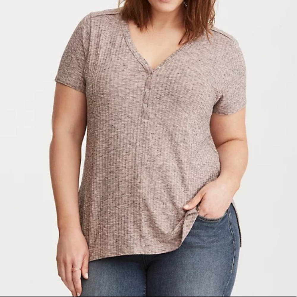 Torrid SnapFront Blush Grey Ribbed Knit Henley Tee